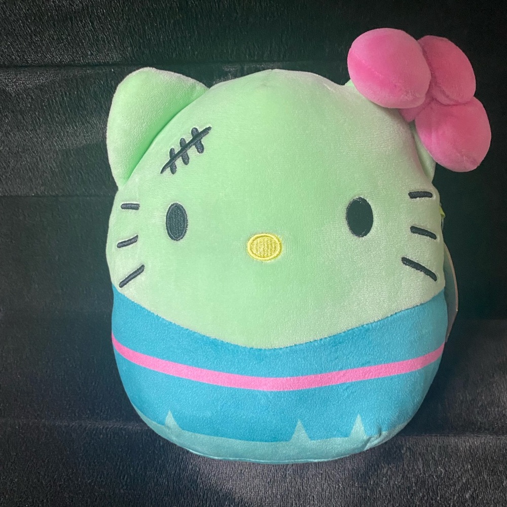 3/$20 Hello Kitty Frankenstein Squishmallow - Picture 2 of 5